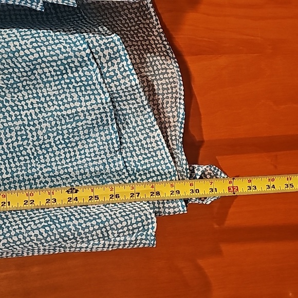 Woman's top - Picture 2 of 3